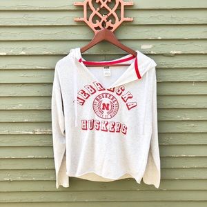 VS Pink Nebraska Cornhuskers Hooded Sweatshirt